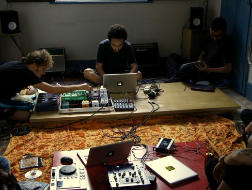 856285_215819641895961_1963065750_o